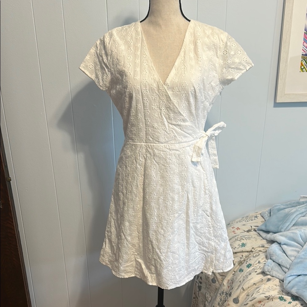 Francesca's Collections White Mini Dress